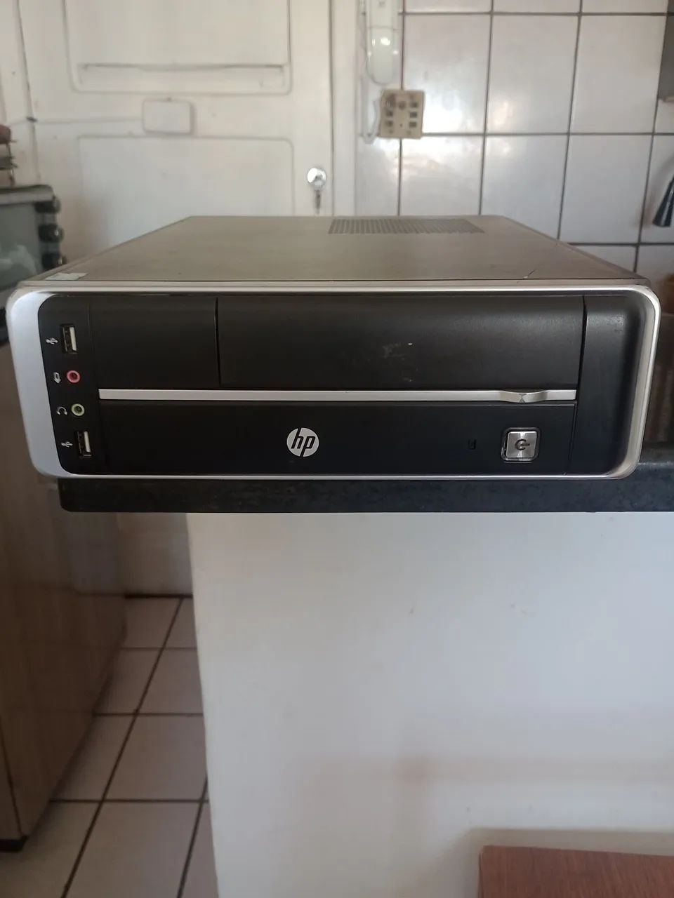 CPU HP 402 COMPACTO PROCESSADOR INTEL i5 - 6GB RAM- WINDOWS 10