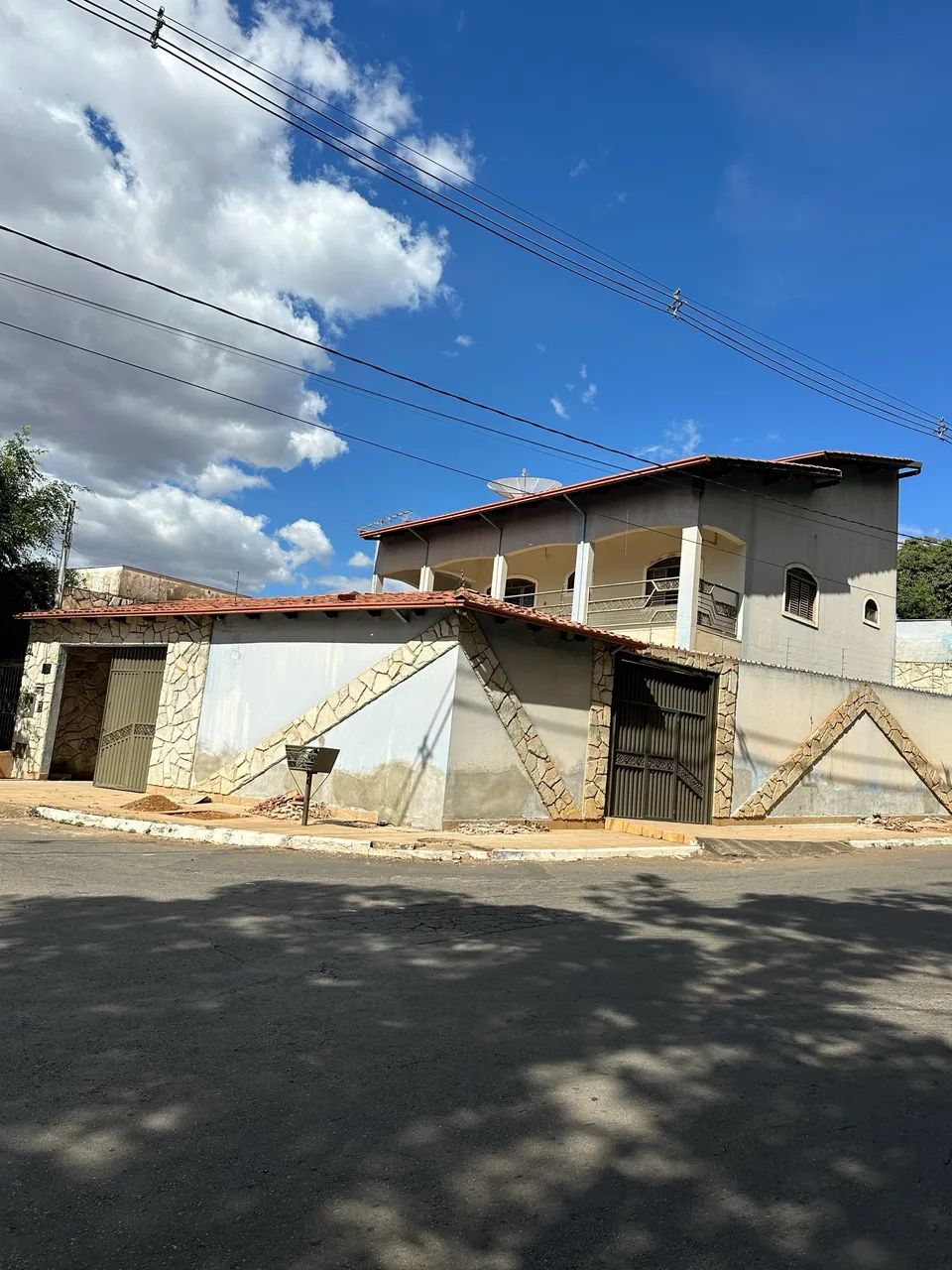 Alugo ou vendo sobrado
