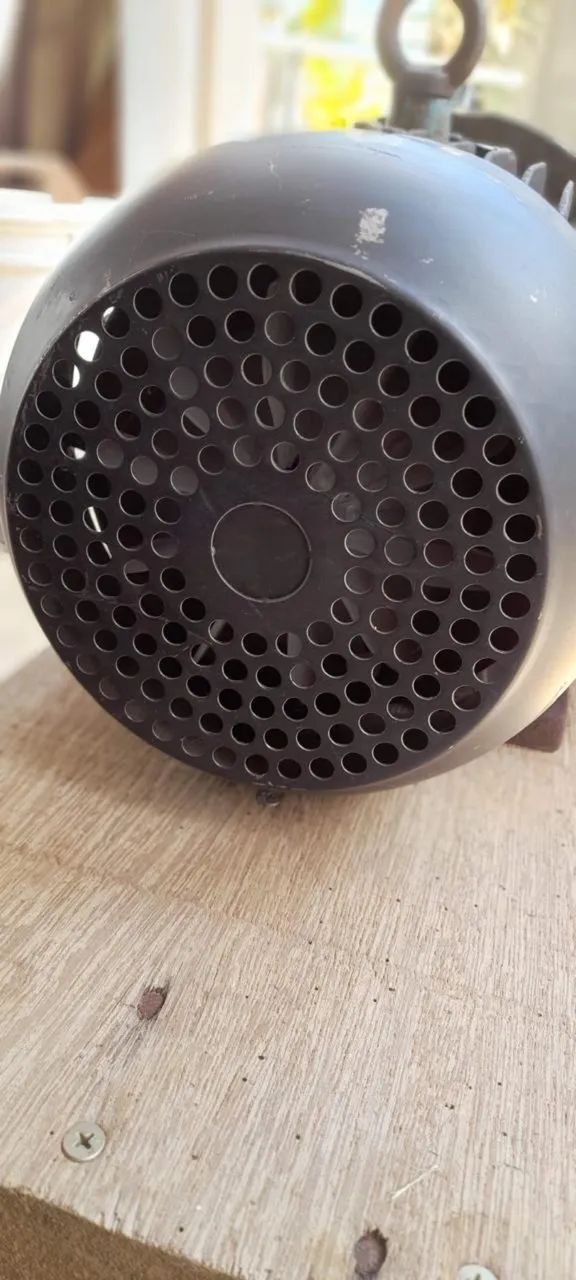 Motor elétrico