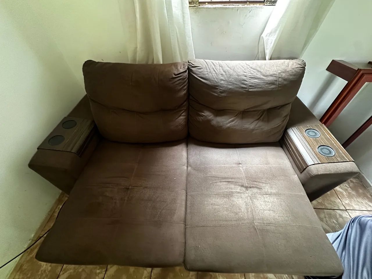 Sofá retrátil marrom  - Foto 3