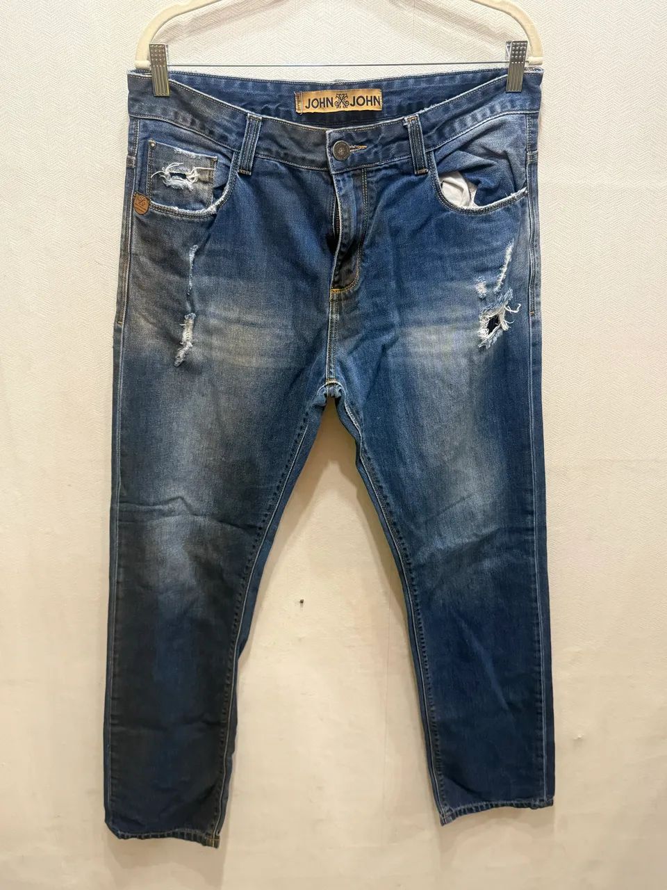 Calça jeans Jhon Jhon tamanho 42, seminova 