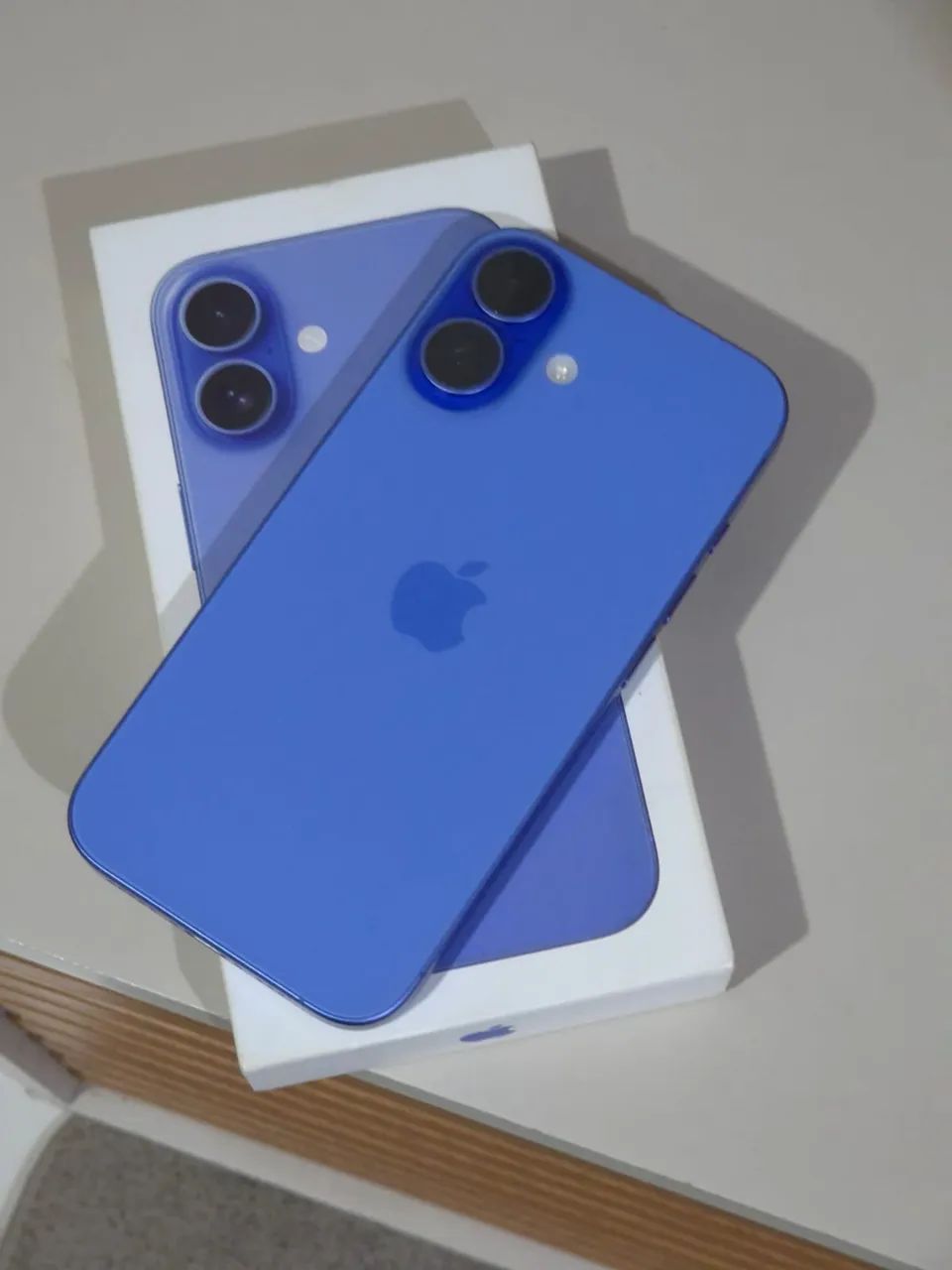 iPhone 16  - Foto 2