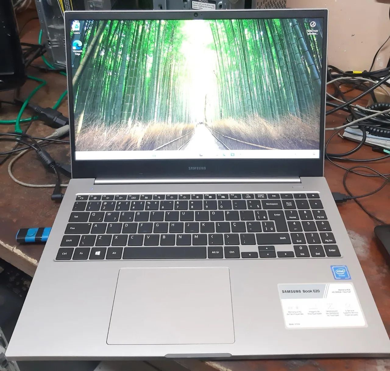 Notebook Lenovo processador i3 com ssd de 120 gb - Notebooks