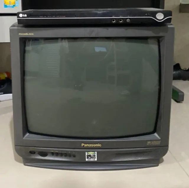 tv antiga Panasonic + DVD Player LG 