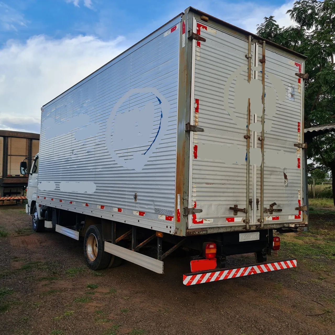 Volkswagen 8.160 - Foto 4