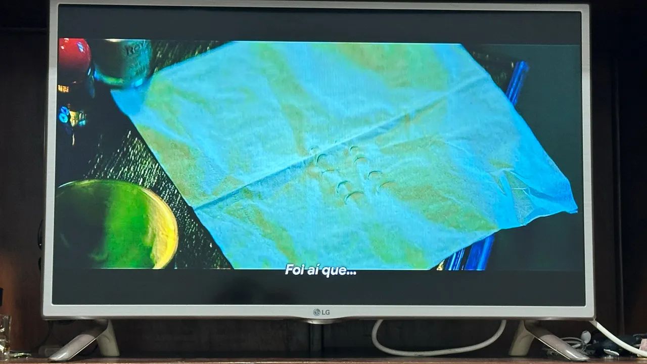 Vendo TV 32 polegadas LG