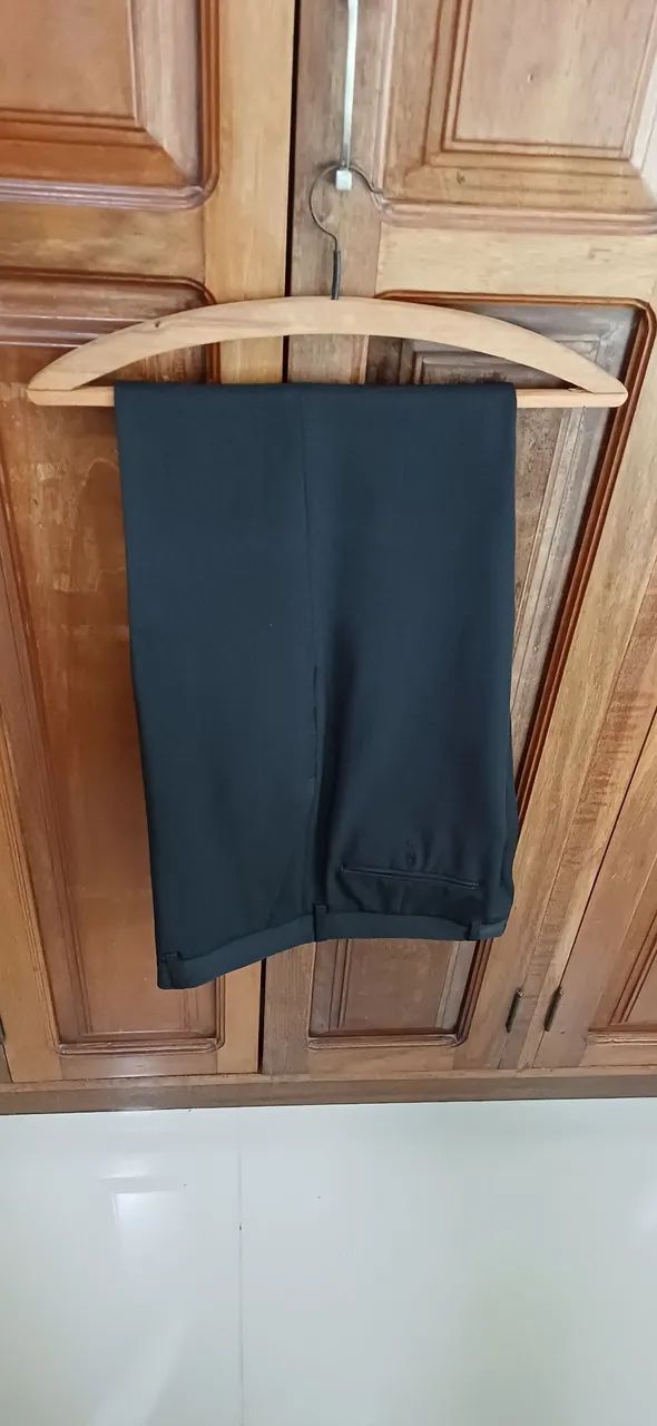 Calça social número 42