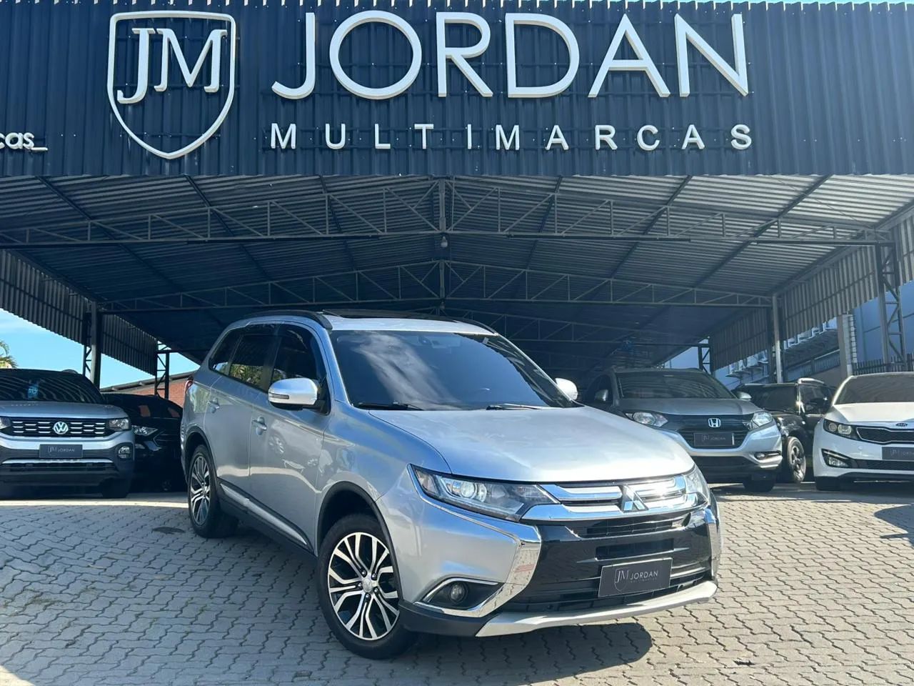 Mitsubishi Outlander 2016