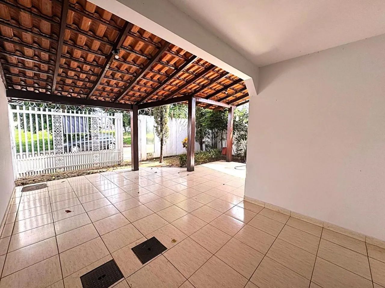Vende-se Sobrado no Setor Vila Alvorada, 5 quartos, 2 suítes - Foto 3