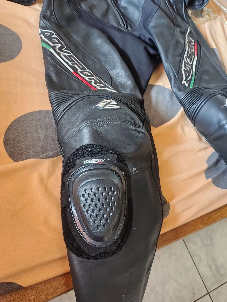 Macacão AGV e bota  - Foto 5
