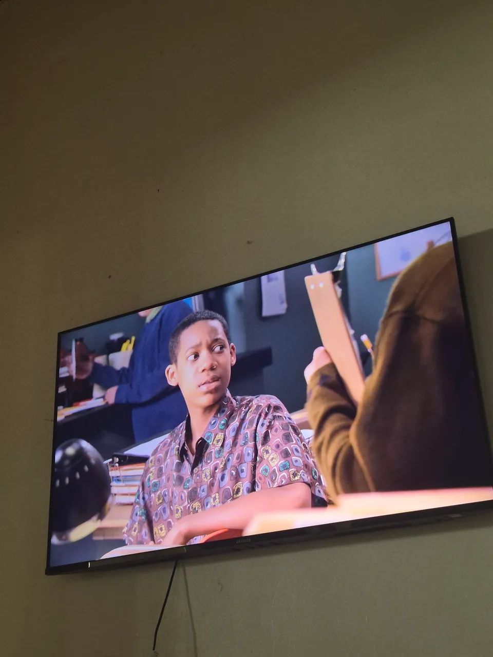 Smart tv 50 polegadas 5 meses de uso
