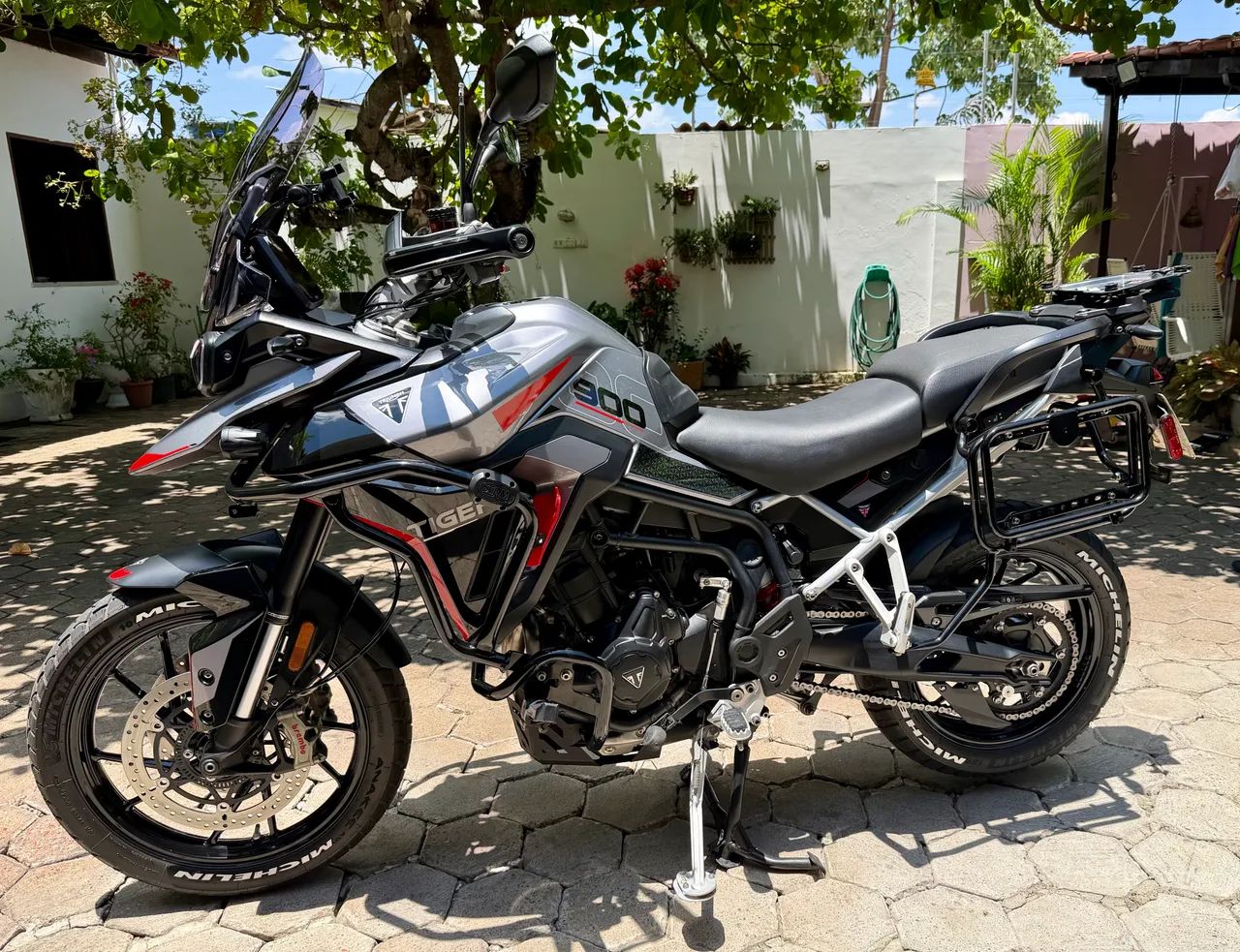 Triumph 900 GT Pro - Foto 2