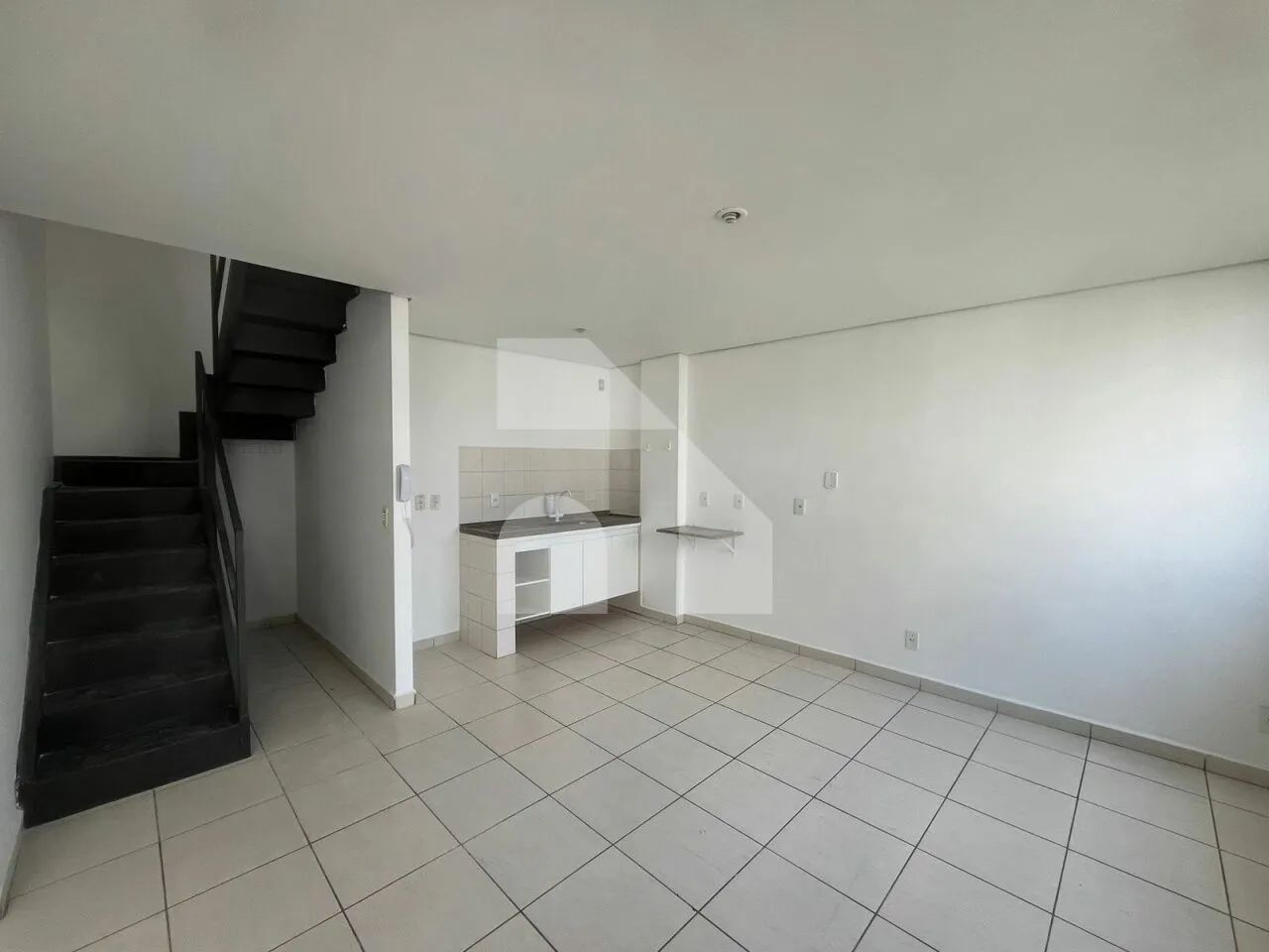 Apartamento duplex com 2 dormitórios na Santa Cecília - Foto 2