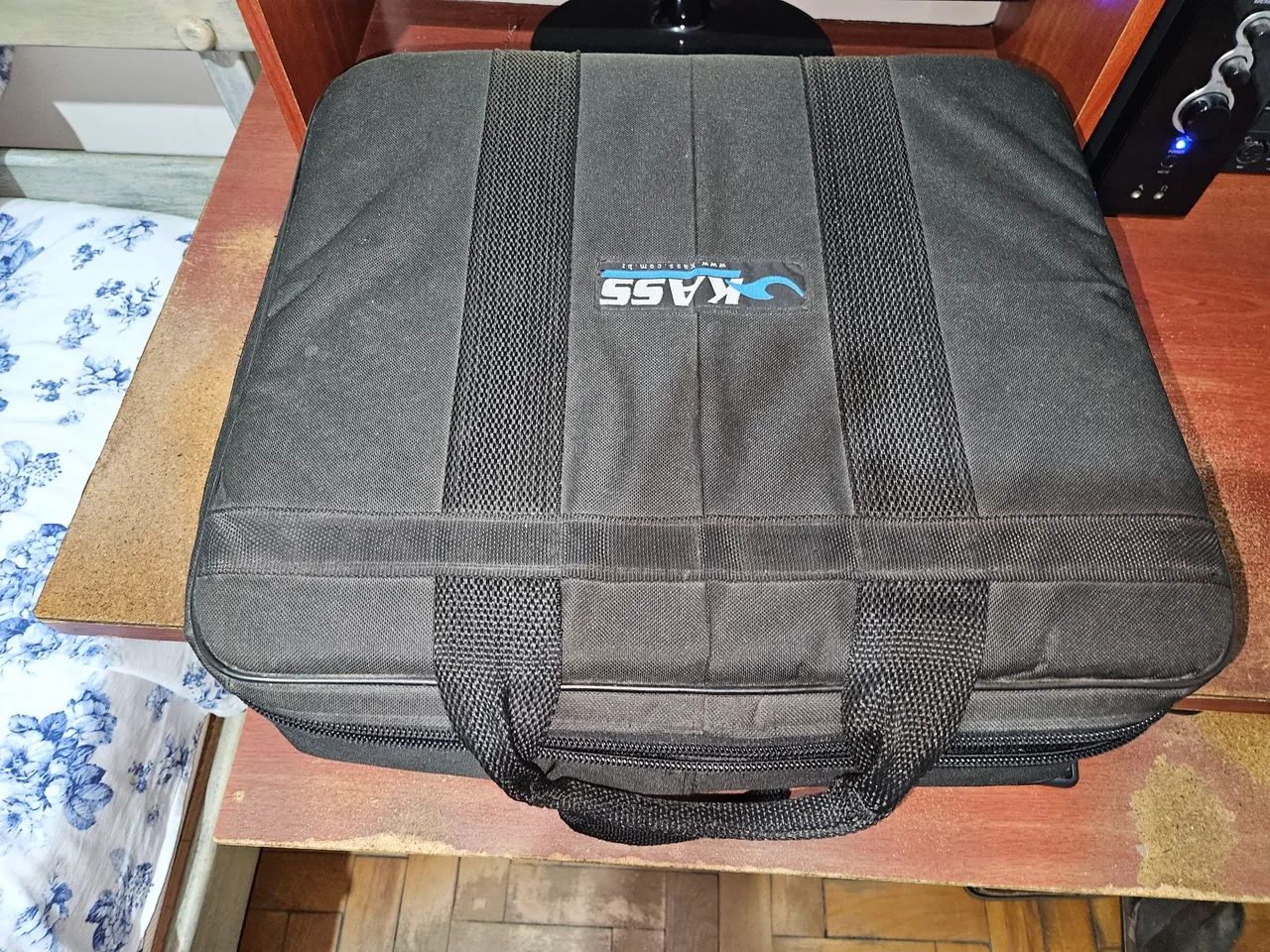 Vendo Mesa de som Behringer X1222 USB - Foto 4