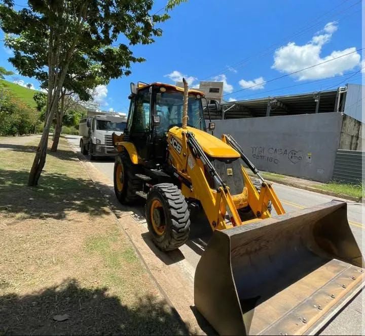 Retroescavadeira - Foto 5