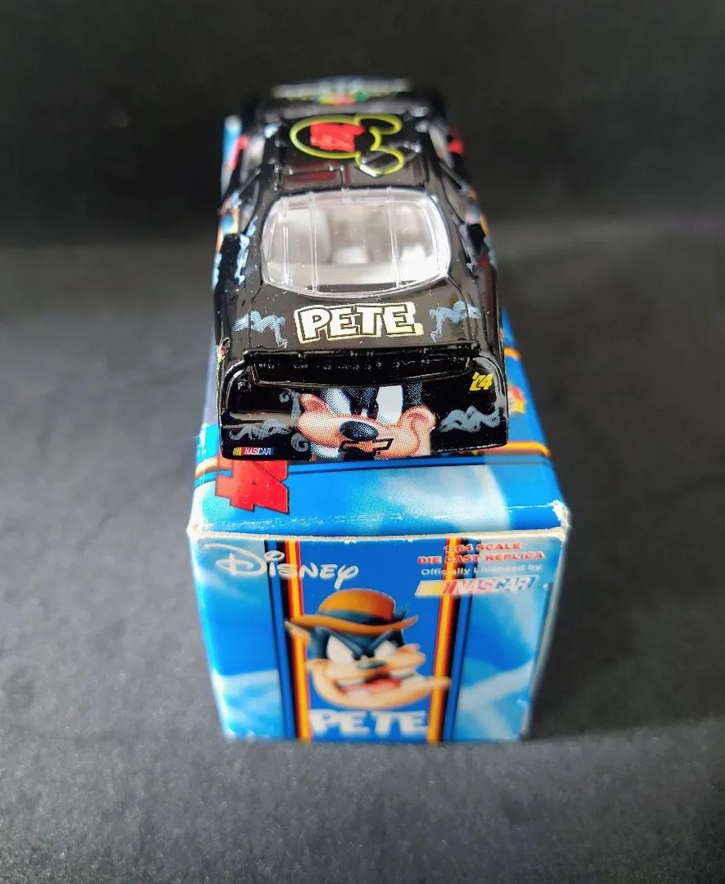 Disney Daytona 500 2004 - Pete #14 Exclusive Program Car (Escala 1:64) - Foto 3