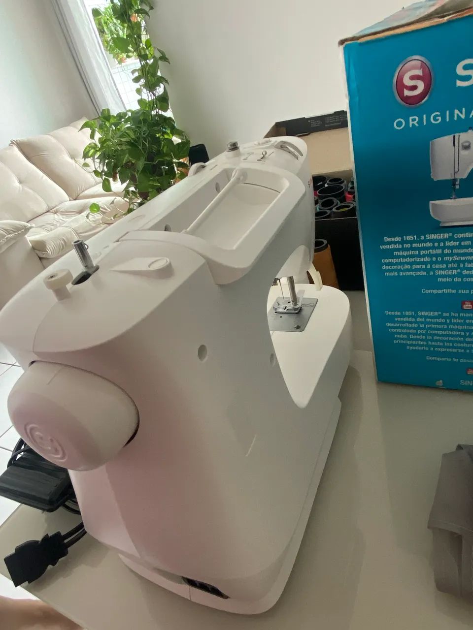 Máquina Singer M2405 - Foto 5