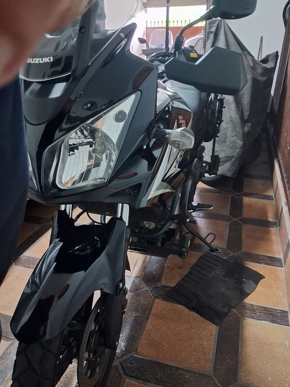 Suzuki Vstron 650 - Foto 2