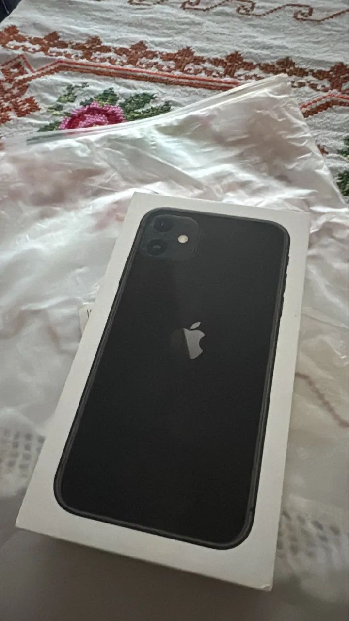 iPhone 11 64gb - todo original - Celulares e Smartphones - Propriá