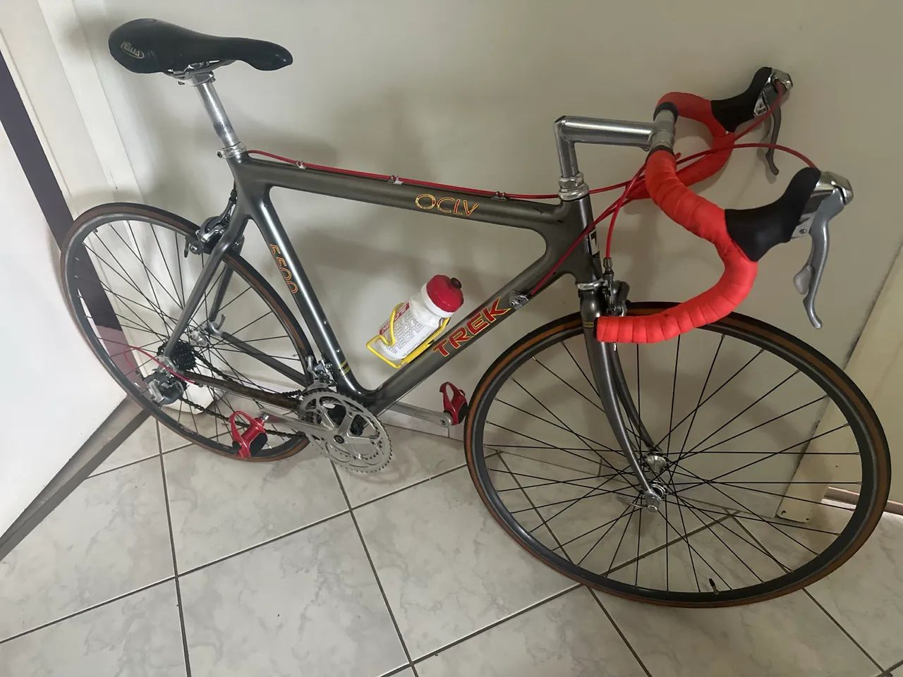 Relíquia:: Bicicleta Speed: Marca: Trek Modelo: Trek 5500 OCLV, aceito troca. - Foto 4