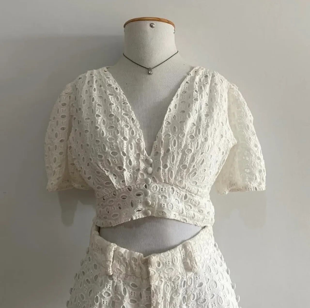 Conjunto crppped e short branco - Foto 2