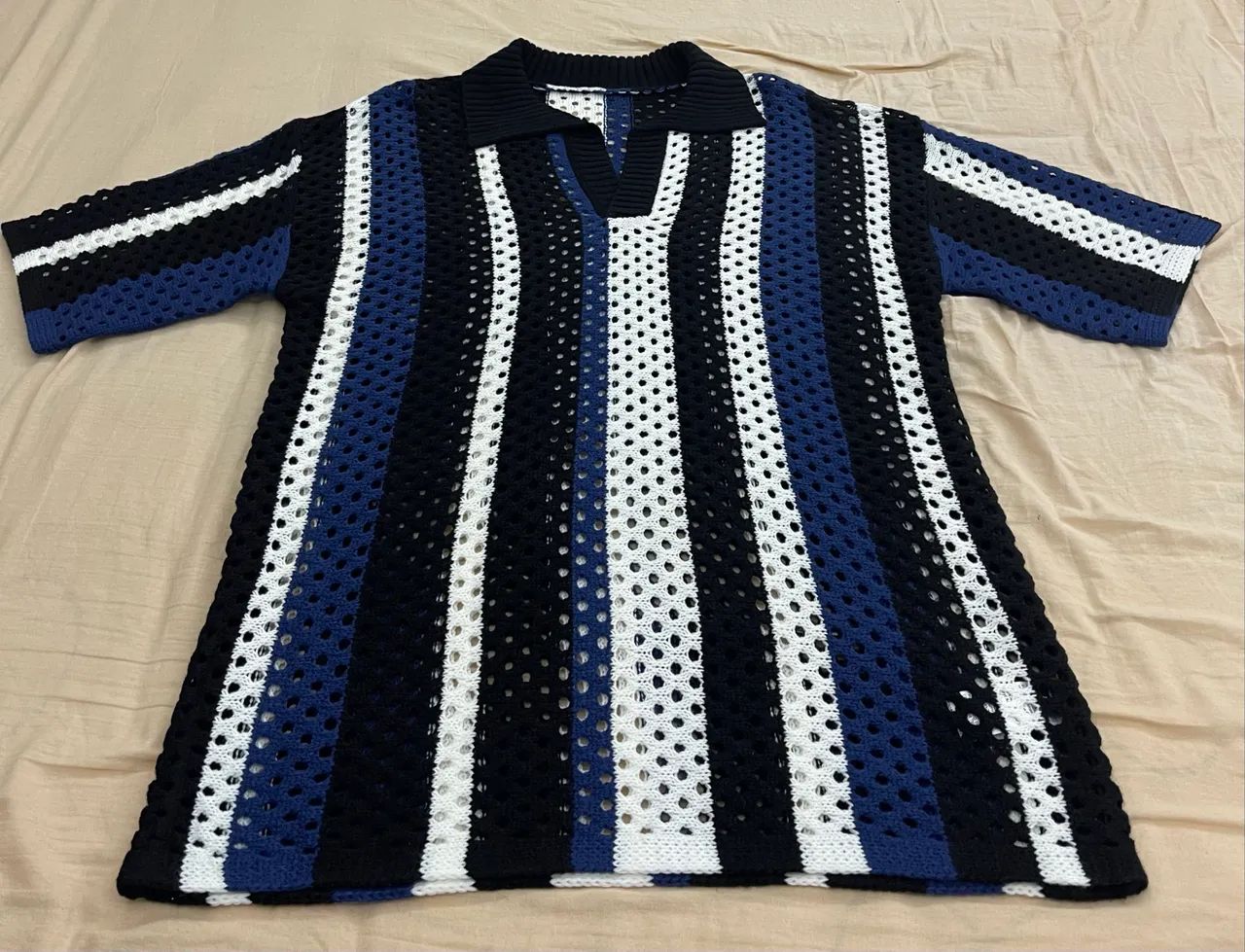VENDO BELÍSSIMA CAMISA EM TRICÔ  - Foto 2