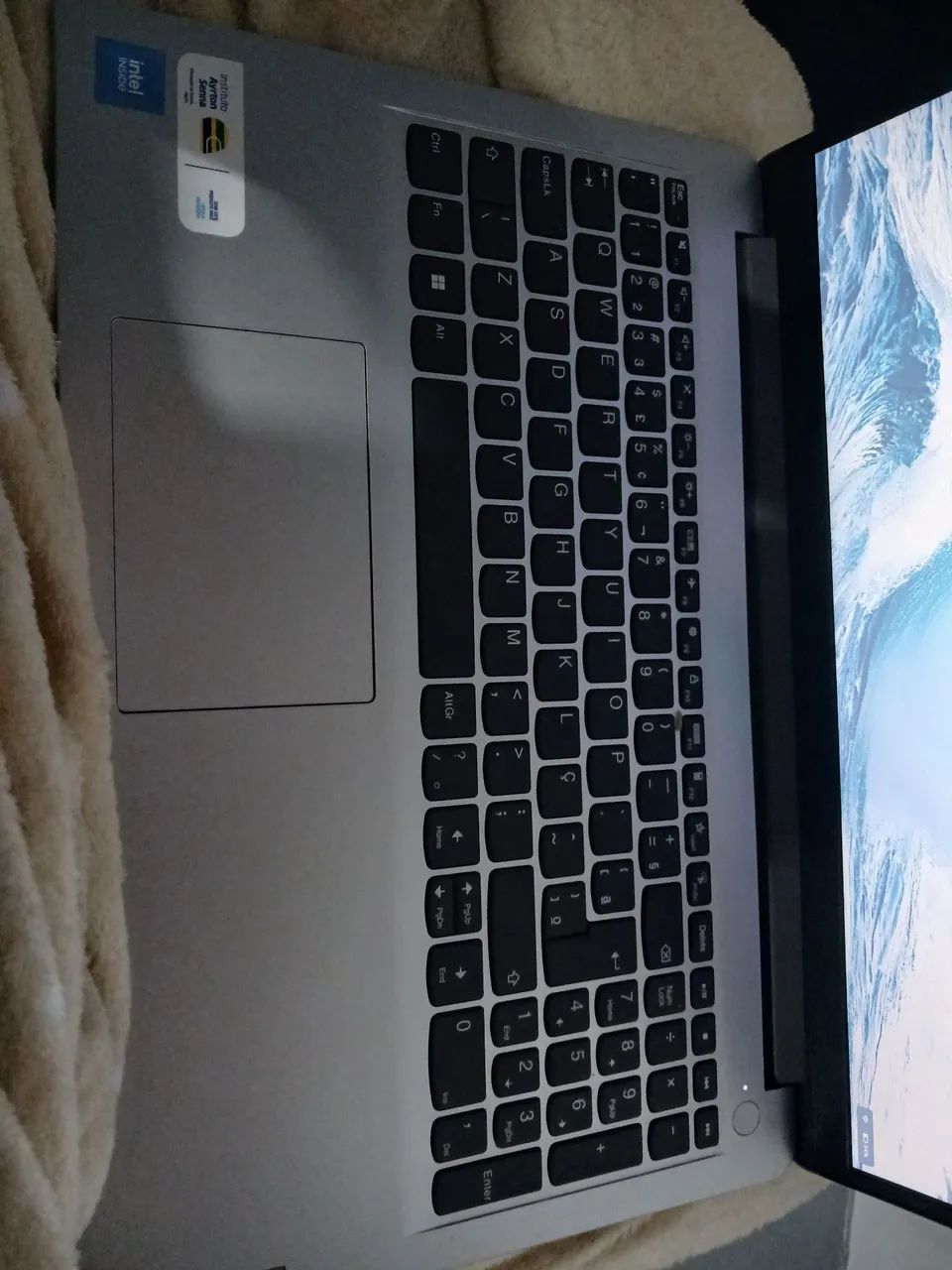 Vendo Notebook Levono - 1 mês de uso - Foto 2