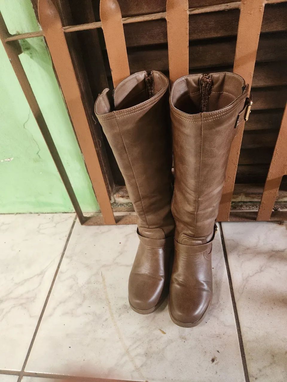 BOTA FEMININA - Foto 2