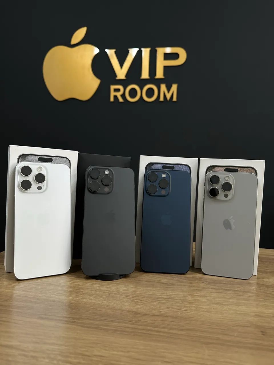 iPhone 15 Pro Max 256gb todas as cores disponíveis!! - Celulares e