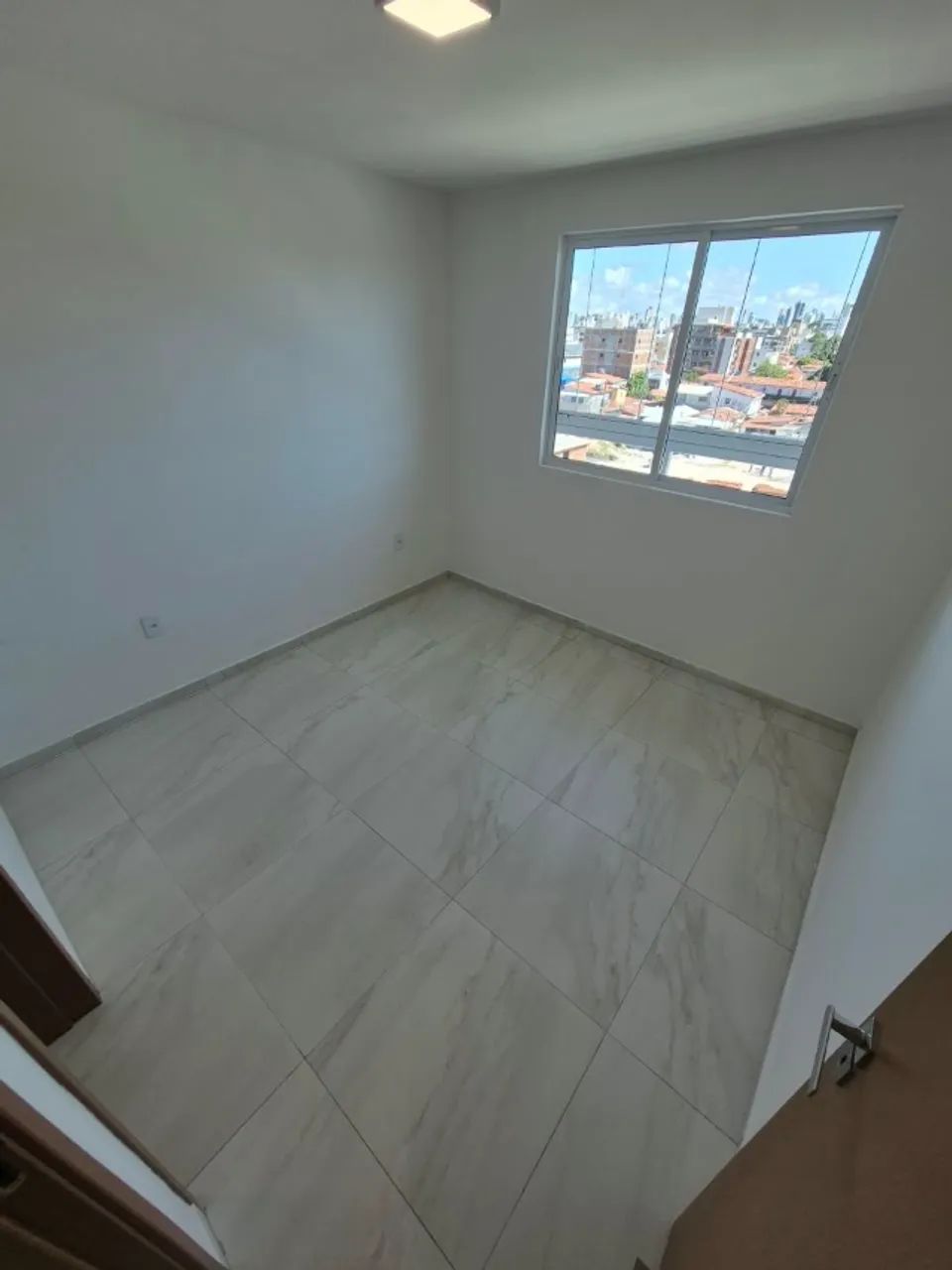 APARTAMENTO PARA ALUGAR NO ALTIPLANO  - Foto 2