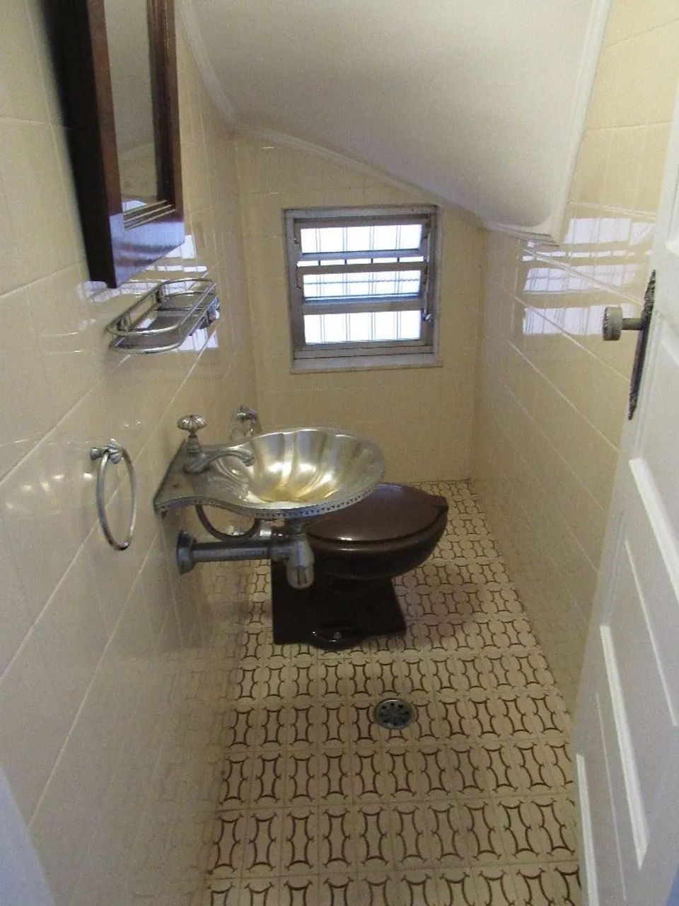 Casa em rua tranquila próxima a Praça das Corujas Vila Beatriz .. - Foto 5