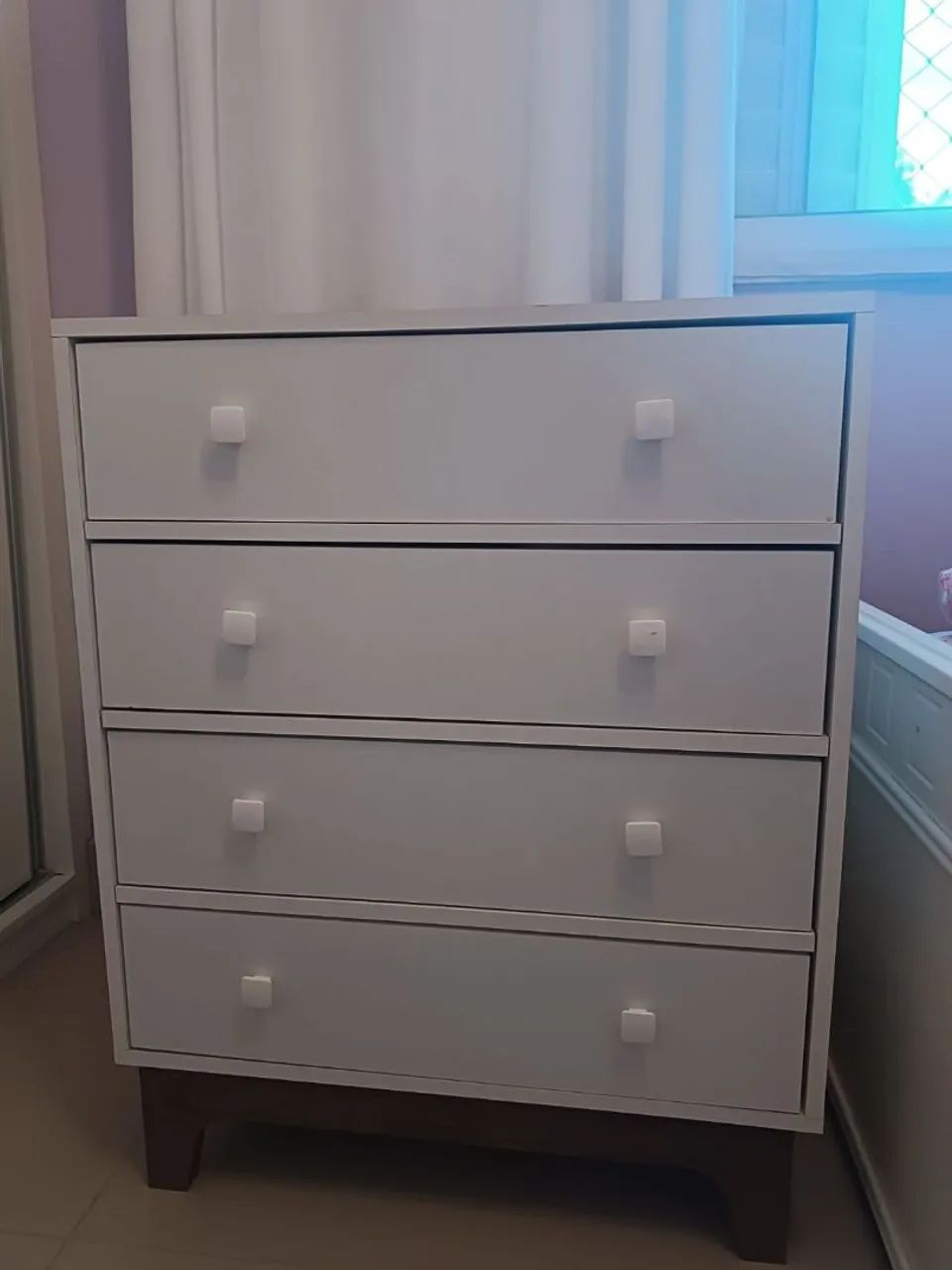 Vende se conjunto conpleto de berço, colchão e cômoda pouco uso e marcas. - Foto 4