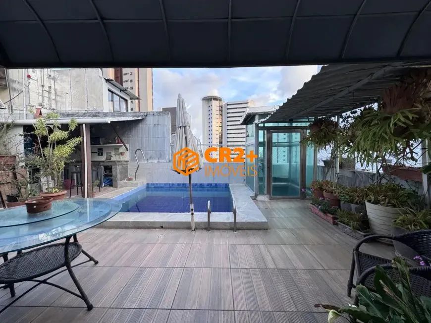 Vendo Cobertura com 380m² nas Graças - 6 quartos