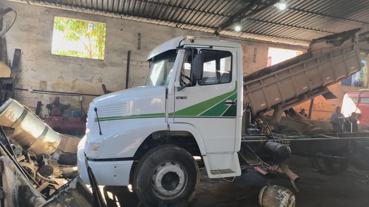 MB 1618 - Foto 3