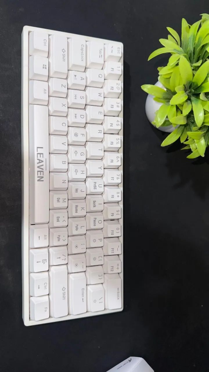 Teclado gamer mecânico 60% - Foto 4