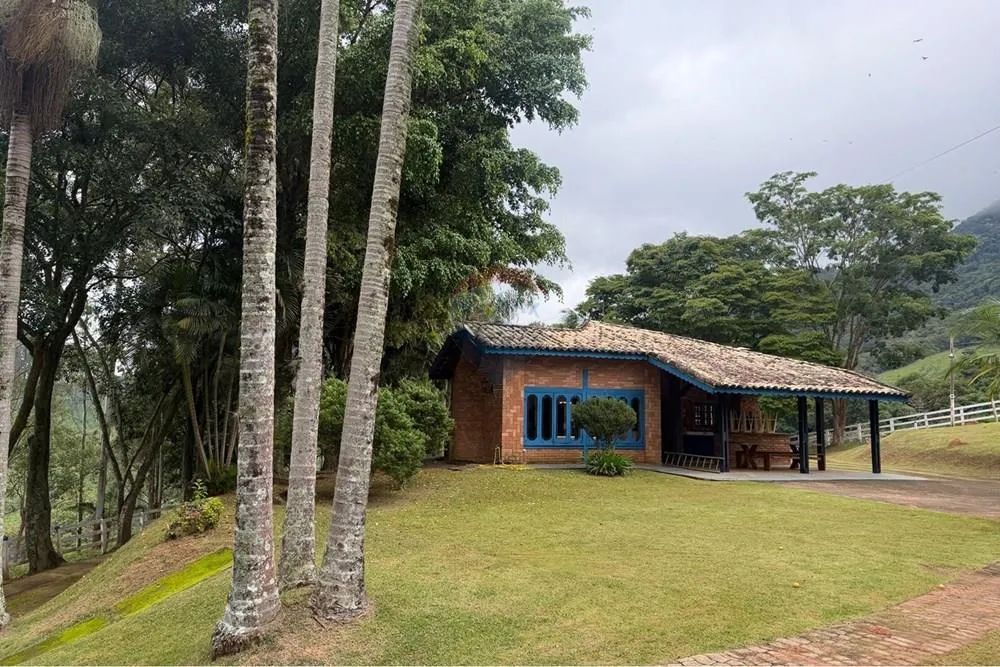 FAZENDA À VENDA EM LAGOINHA-SP