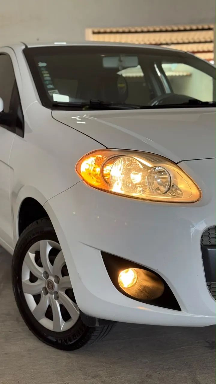 Fiat Palio Attractive 1.0 EVO Fire Flex 8V 5P 2016 - Foto 2