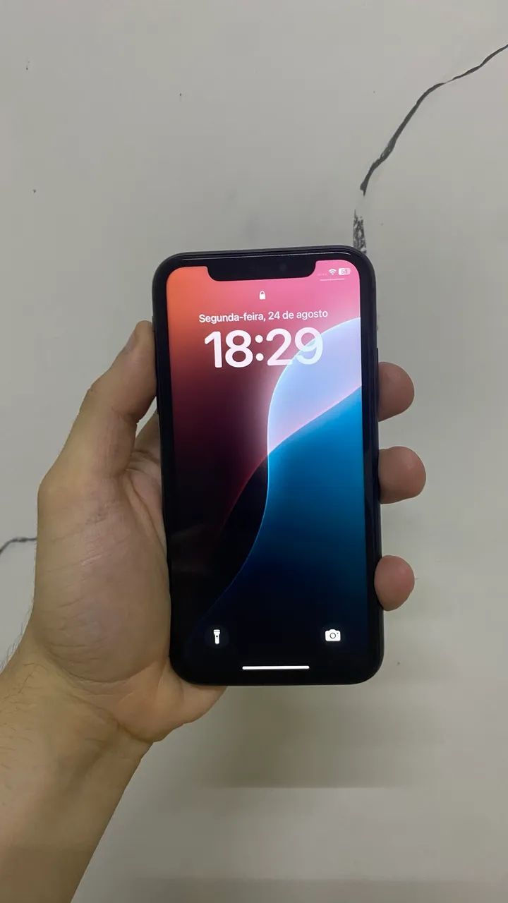 ? iPhone 11 - 64GB - Preto - Foto 2