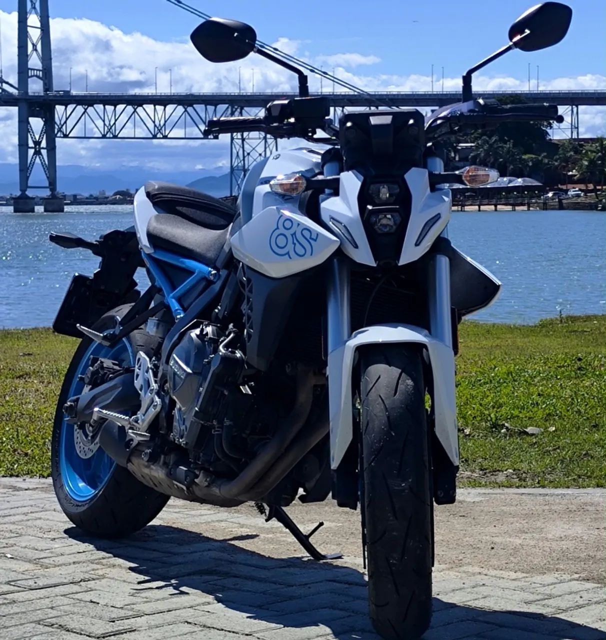 2025 Suzuki GSX 8s