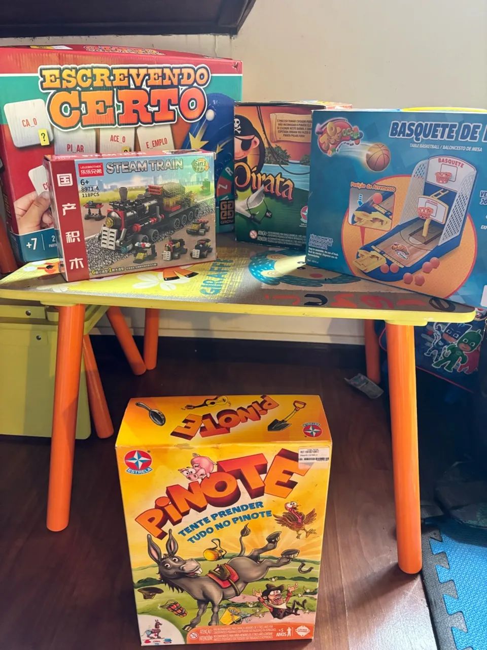 Kit jogos e Quebra Cabeça 