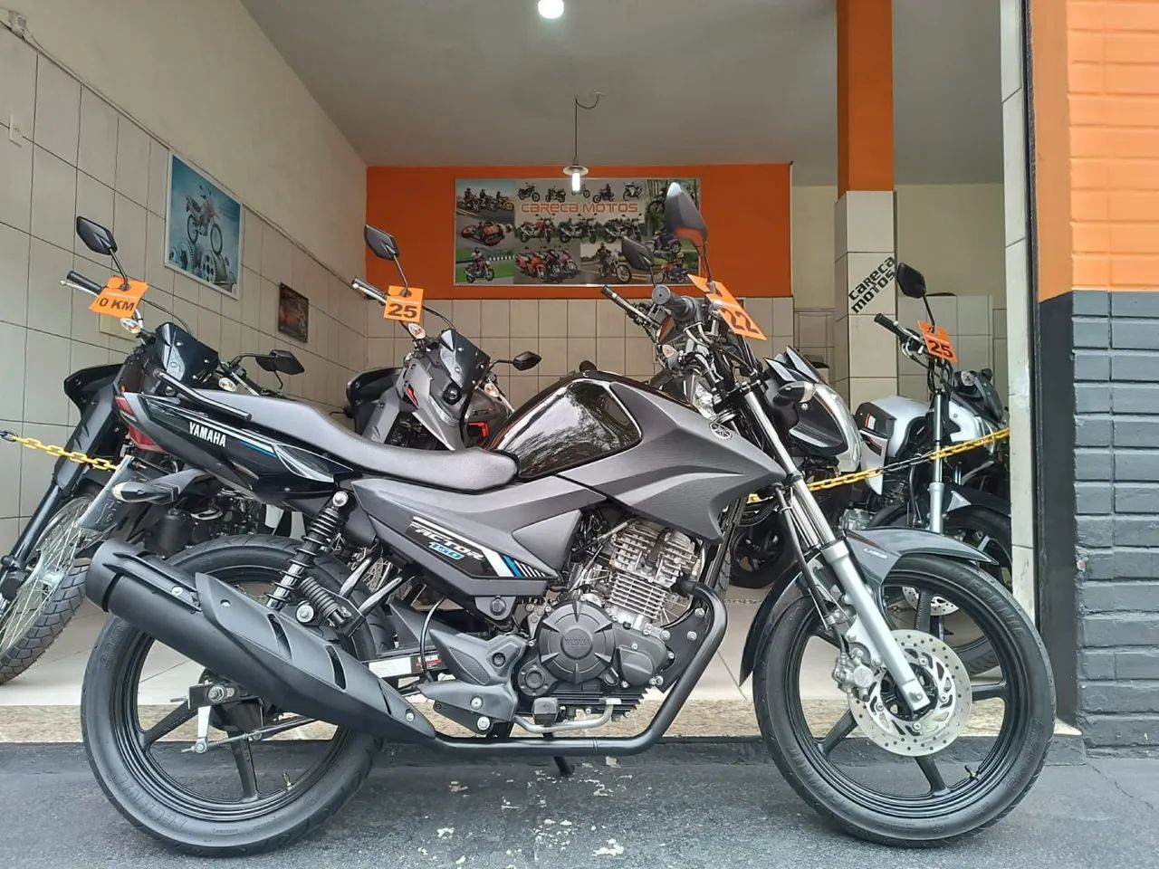 Factor 150 ED 2022 preta  - Foto 2