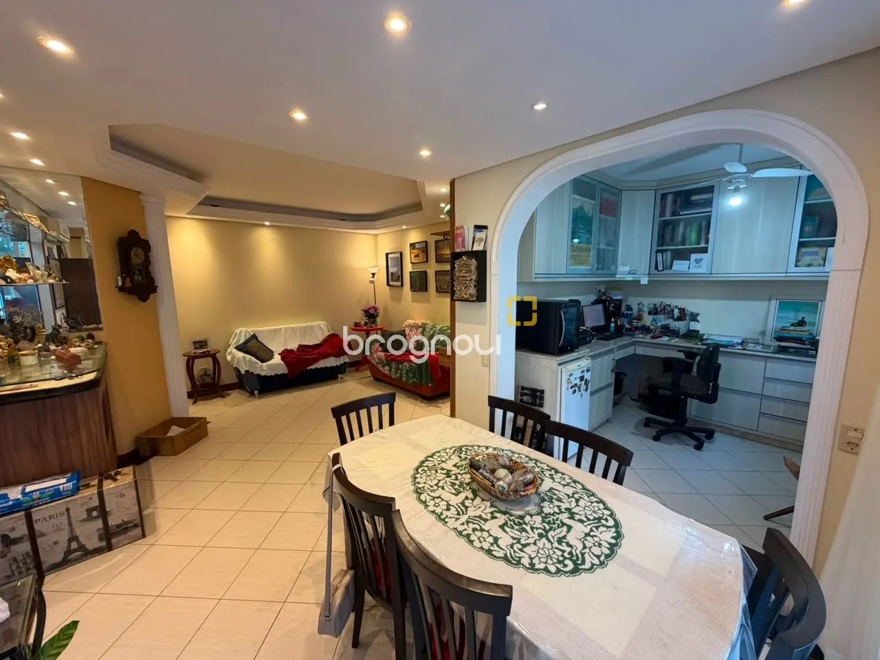 Apartamento à venda com 84 m², 2 dormitórios (originalmente 3, sendo 1 suíte), escritório 