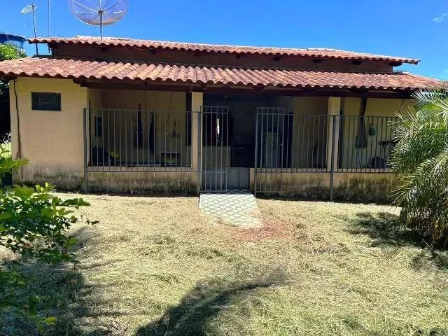 Imóvel Chácara para aluguel e venda com 6000 m2 com 2 quartos em Caldazinha/GO