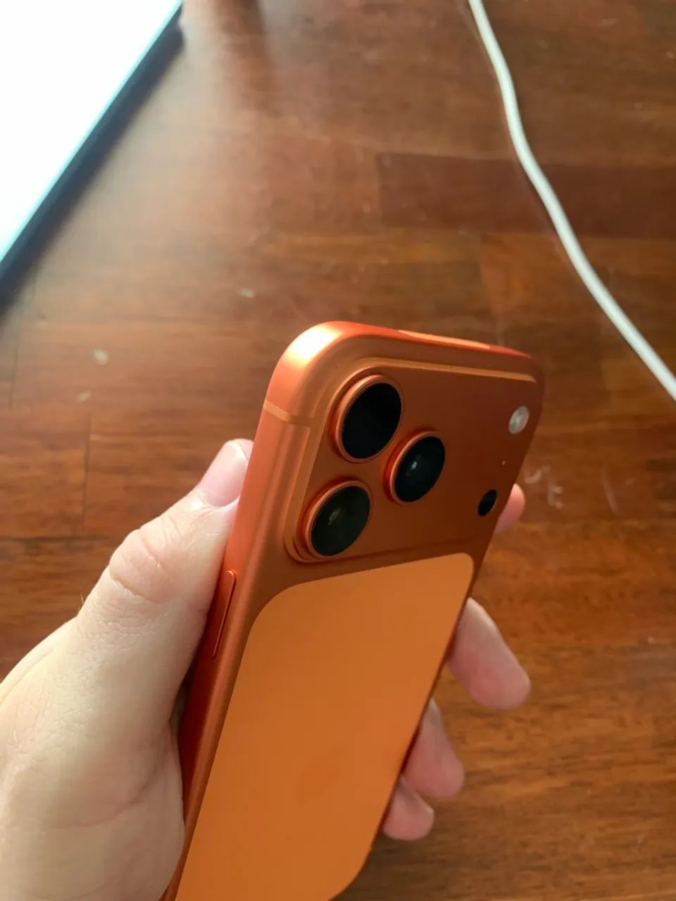 iPhone 17 Pro Max 256 - Laranja - Foto 2
