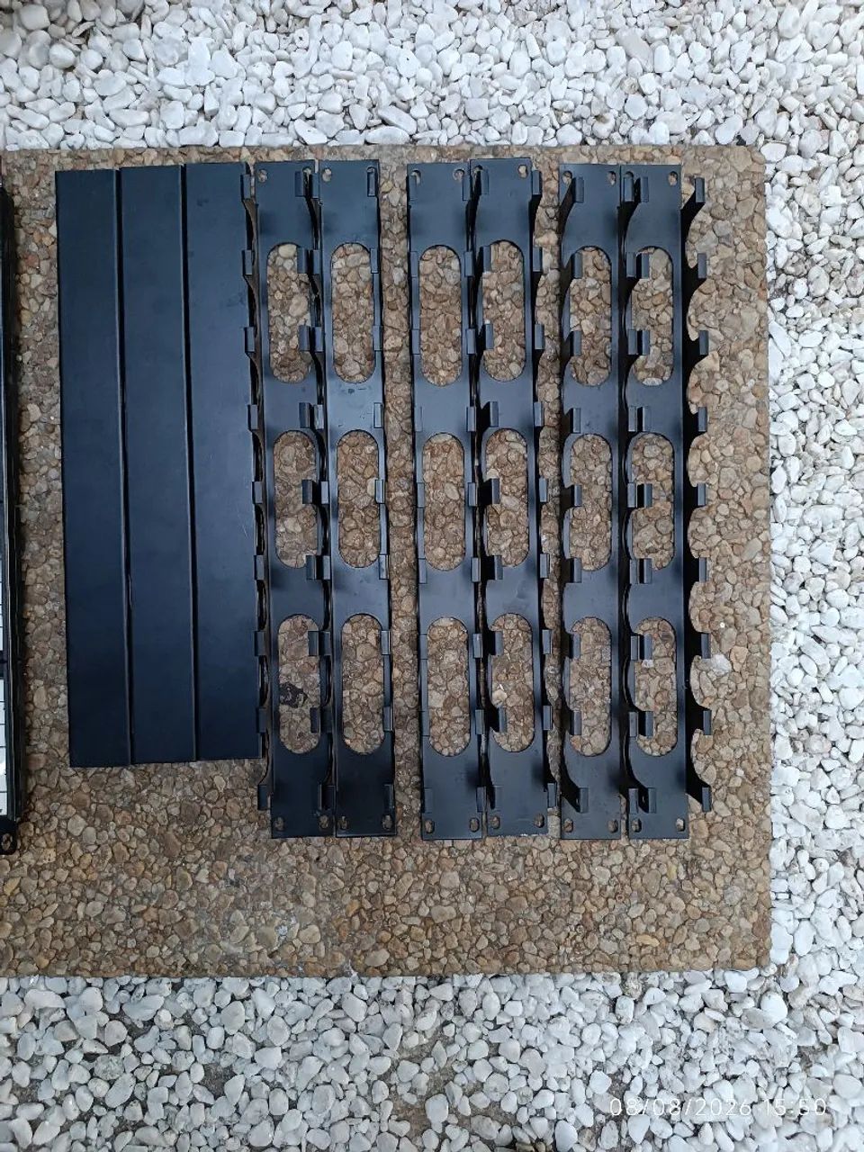Kit Rack 19" Patch Panel 24 Portas Cat5e + Organizadores de Cabos - Foto 4