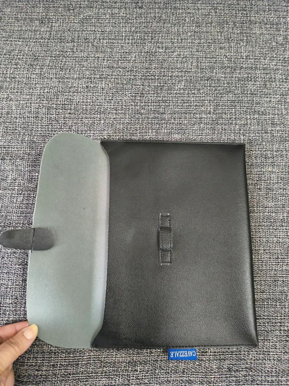 Capa em couro para tablet até 10.3 ' - Foto 4