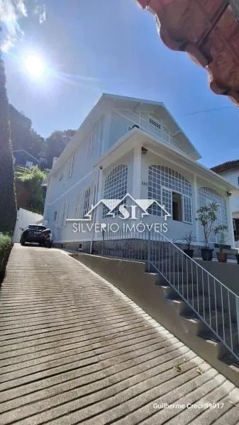 Casa- Petrópolis, Centro