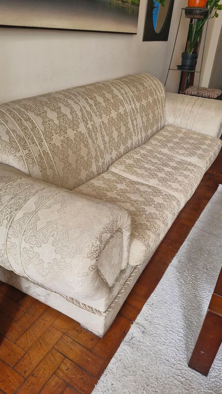 Vende sofá clássico  - Foto 2
