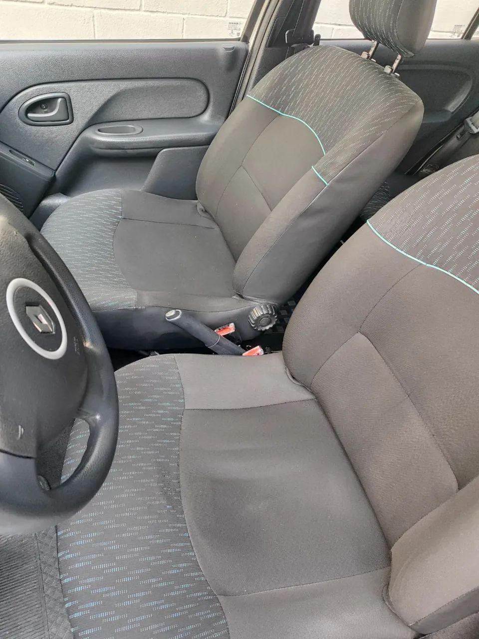 Renault Clio Expression Hi-flex 1.0 16V 5P 2015 - Foto 4