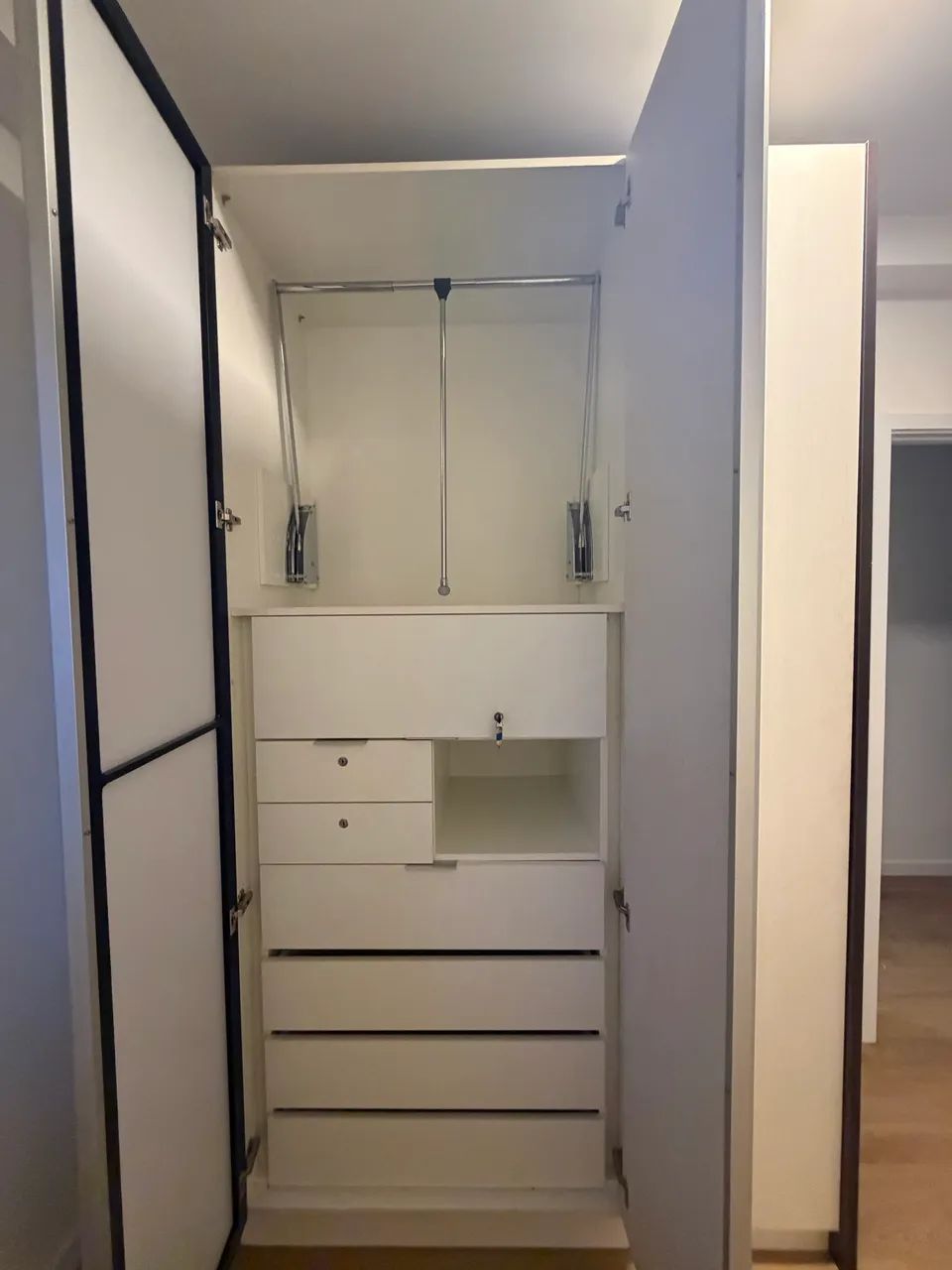 Guarda roupa  - Foto 3